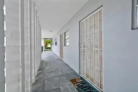 871 NE 195th Street Miami FL 33179