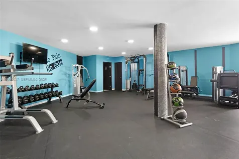 871 NE 195th Street Miami FL 33179