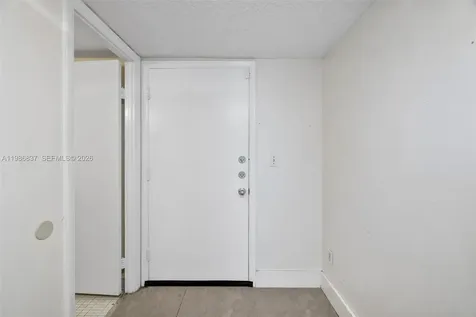 871 NE 195th Street Miami FL 33179