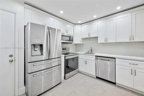 871 NE 195th Street Miami FL 33179