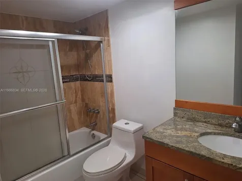 17600 NW 68th Avenue Hialeah FL 33015