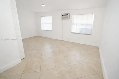 35 Virginia Road West Park FL 33023