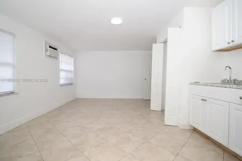 35 Virginia Road West Park FL 33023