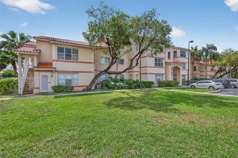 3400 N Pinewalk Drive N Margate FL 33063