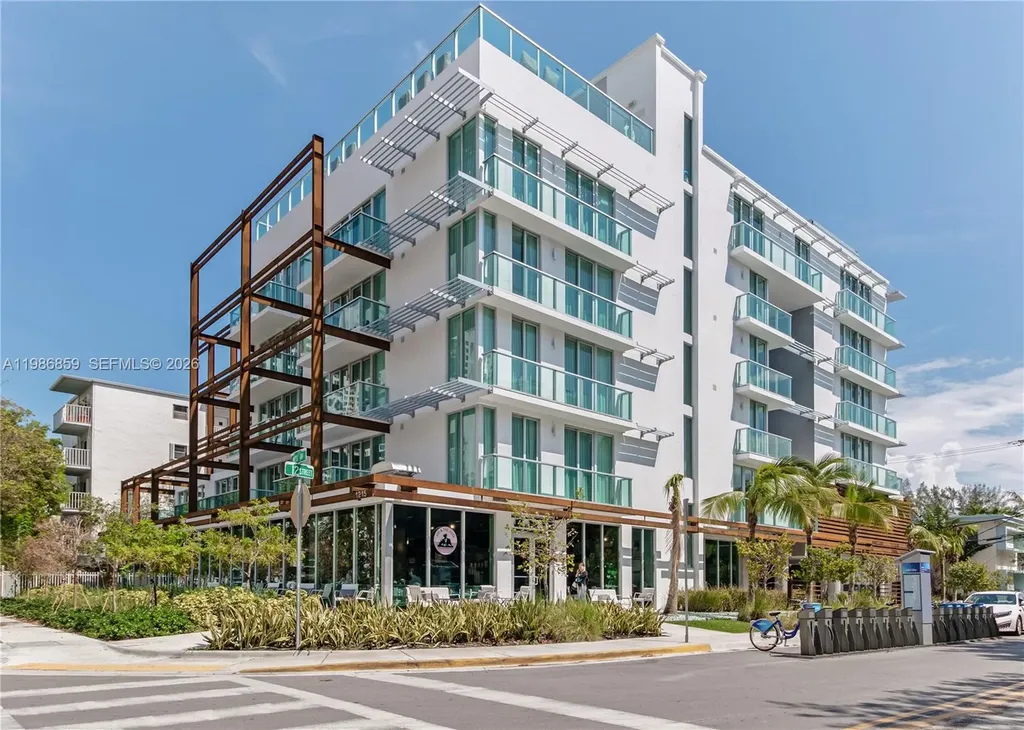 1215 West Avenue Miami Beach FL 33139