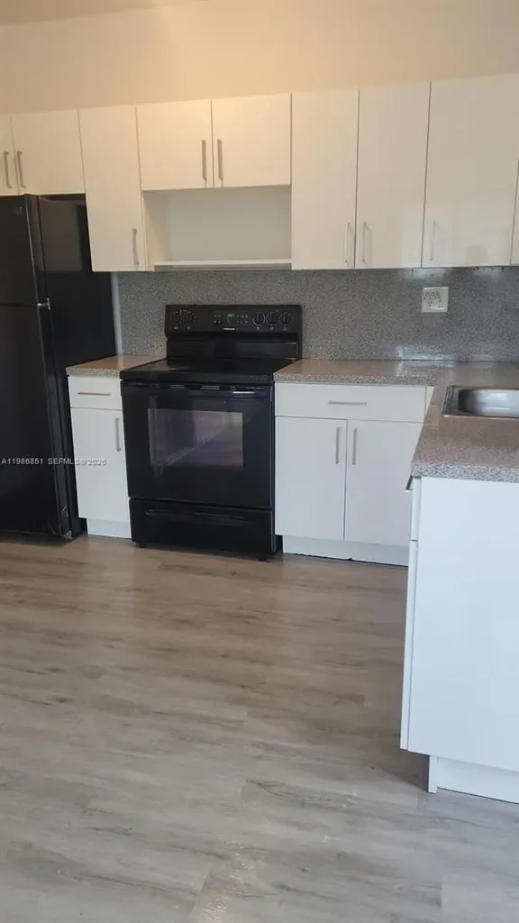 1212 SW 7th Street Miami FL 33130