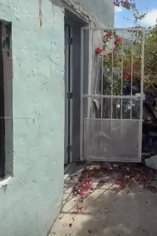 1212 SW 7th Street Miami FL 33130