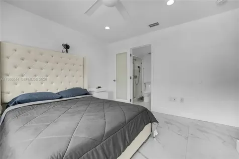 8033 Lake Drive Doral FL 33166