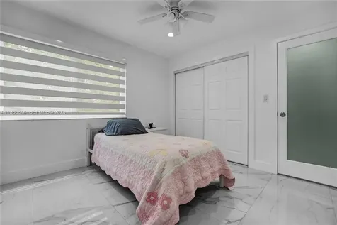 8033 Lake Drive Doral FL 33166