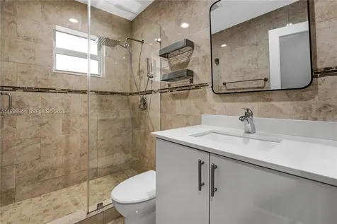 8033 Lake Drive Doral FL 33166