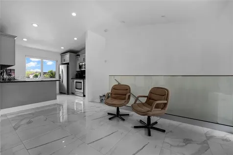 8033 Lake Drive Doral FL 33166