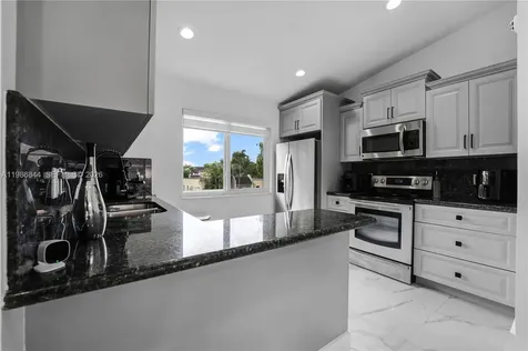 8033 Lake Drive Doral FL 33166