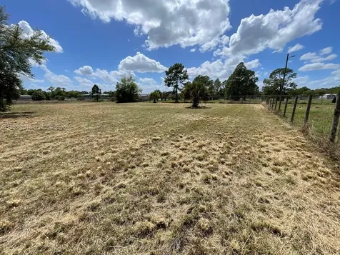 250 N Nogal Street Clewiston FL 33440