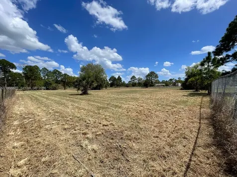250 N Nogal Street Clewiston FL 33440