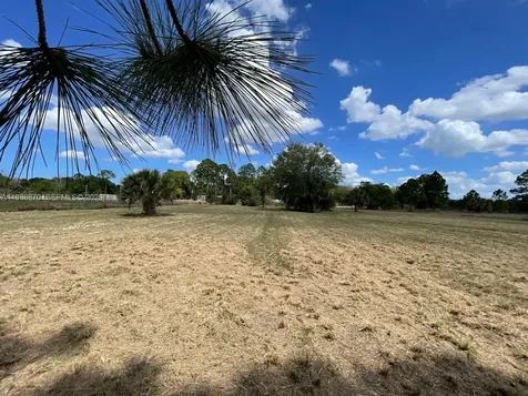 250 N Nogal Street Clewiston FL 33440