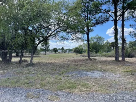 250 N Nogal Street Clewiston FL 33440