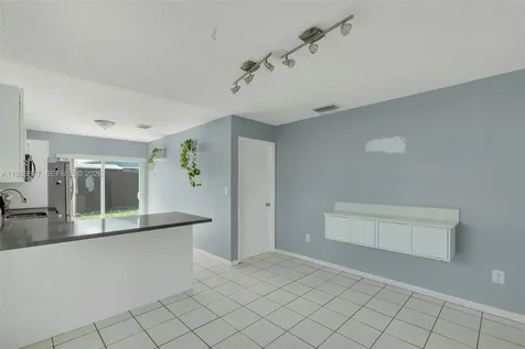 10532 SW 21st Lane Miami FL 33165