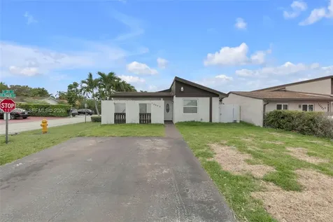 10532 SW 21st Lane Miami FL 33165