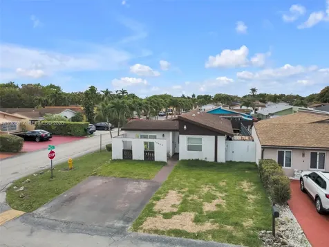 10532 SW 21st Lane Miami FL 33165