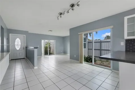 10532 SW 21st Lane Miami FL 33165