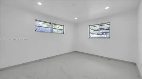 8850 NE 4th Avenue El Portal FL 33138