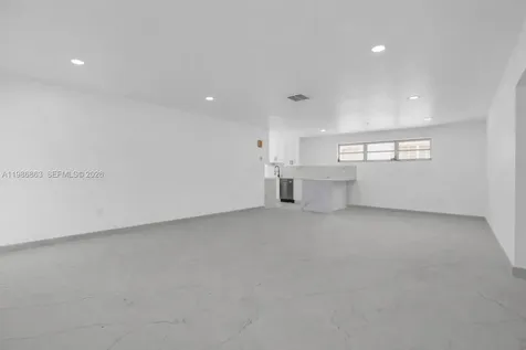 8850 NE 4th Avenue El Portal FL 33138