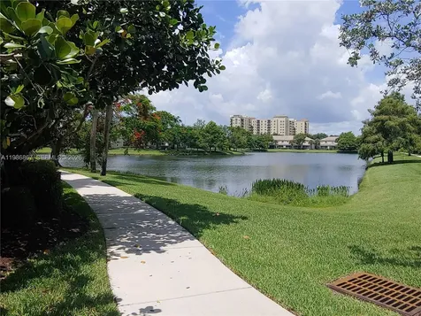 5071 Palmbrooke Circle West Palm Beach FL 33417
