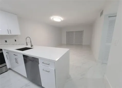 7703 Camino Real Miami FL 33143