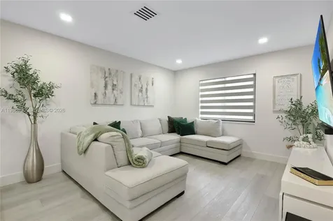 10081 Umberland Place Boca Raton FL 33428