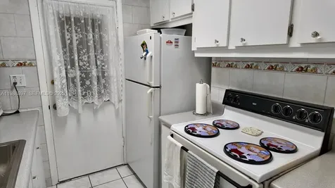 16901 NE 13th Avenue Miami FL 33162