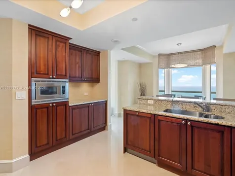 17875 Collins Avenue Sunny Isles Beach FL 33160