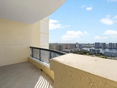 17875 Collins Avenue Sunny Isles Beach FL 33160