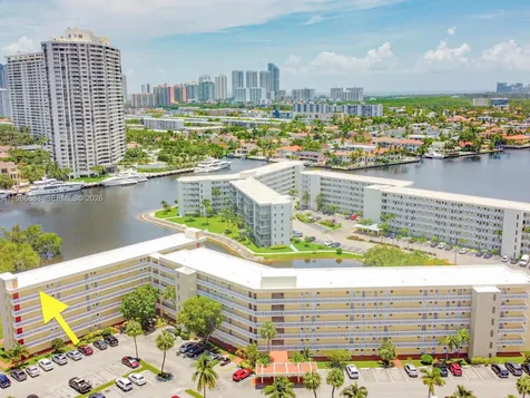 2930 Point East Drive Aventura FL 33160