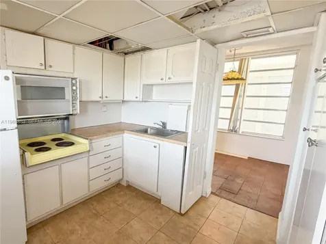 2930 Point East Drive Aventura FL 33160