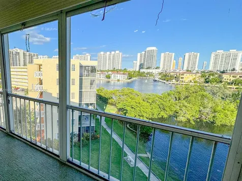 2930 Point East Drive Aventura FL 33160