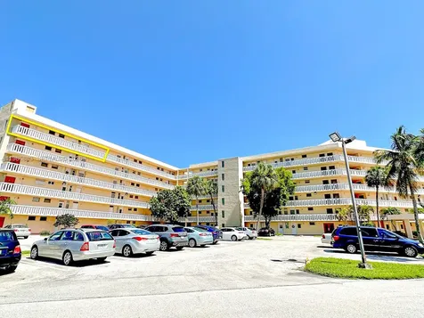 2930 Point East Drive Aventura FL 33160