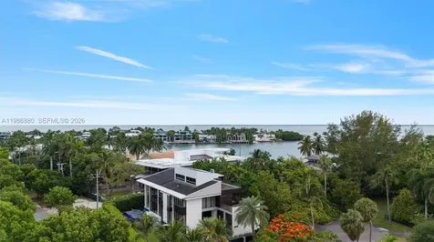 610 Harbor Circle Key Biscayne FL 33149