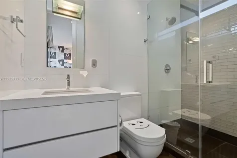 610 Harbor Circle Key Biscayne FL 33149