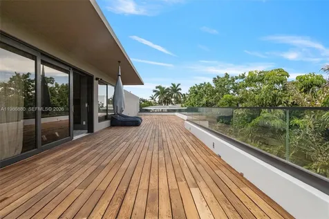 610 Harbor Circle Key Biscayne FL 33149