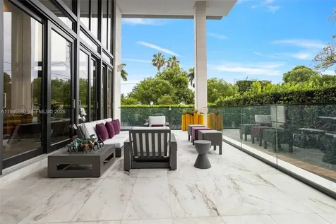 610 Harbor Circle Key Biscayne FL 33149