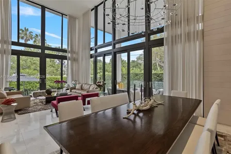 610 Harbor Circle Key Biscayne FL 33149