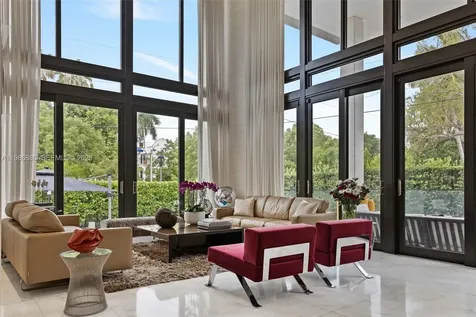 610 Harbor Circle Key Biscayne FL 33149