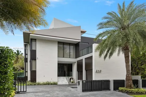 610 Harbor Circle Key Biscayne FL 33149