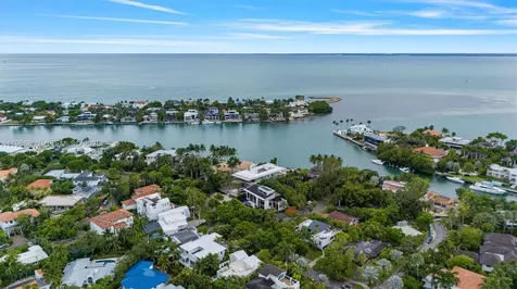 610 Harbor Circle Key Biscayne FL 33149