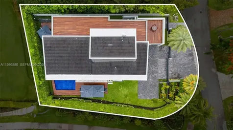 610 Harbor Circle Key Biscayne FL 33149