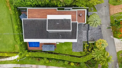610 Harbor Circle Key Biscayne FL 33149
