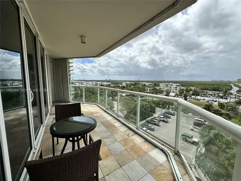 6051 N Ocean Drive Hollywood FL 33019