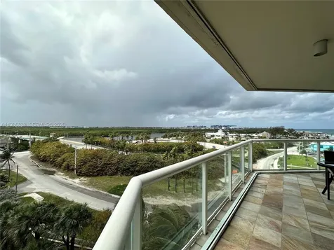 6051 N Ocean Drive Hollywood FL 33019