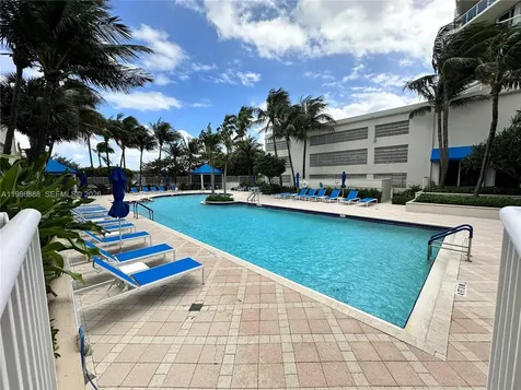 6051 N Ocean Drive Hollywood FL 33019