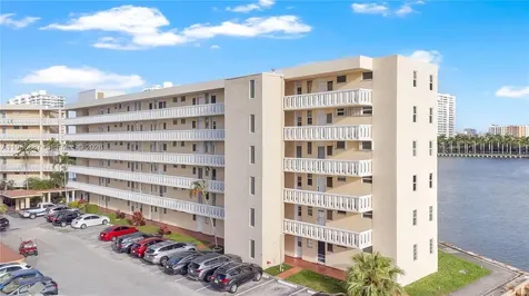 2999 Point East Drive Aventura FL 33160